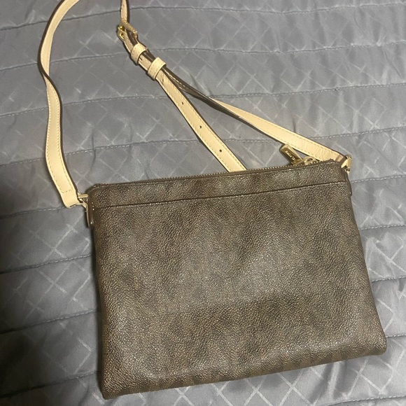 Michael kors double zipped crossbody - Picture 3 of 10
